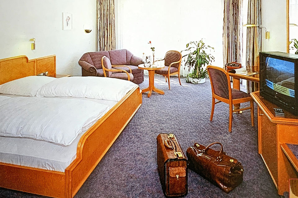 Historisches Foto eines Zimmers im Hotel Adler